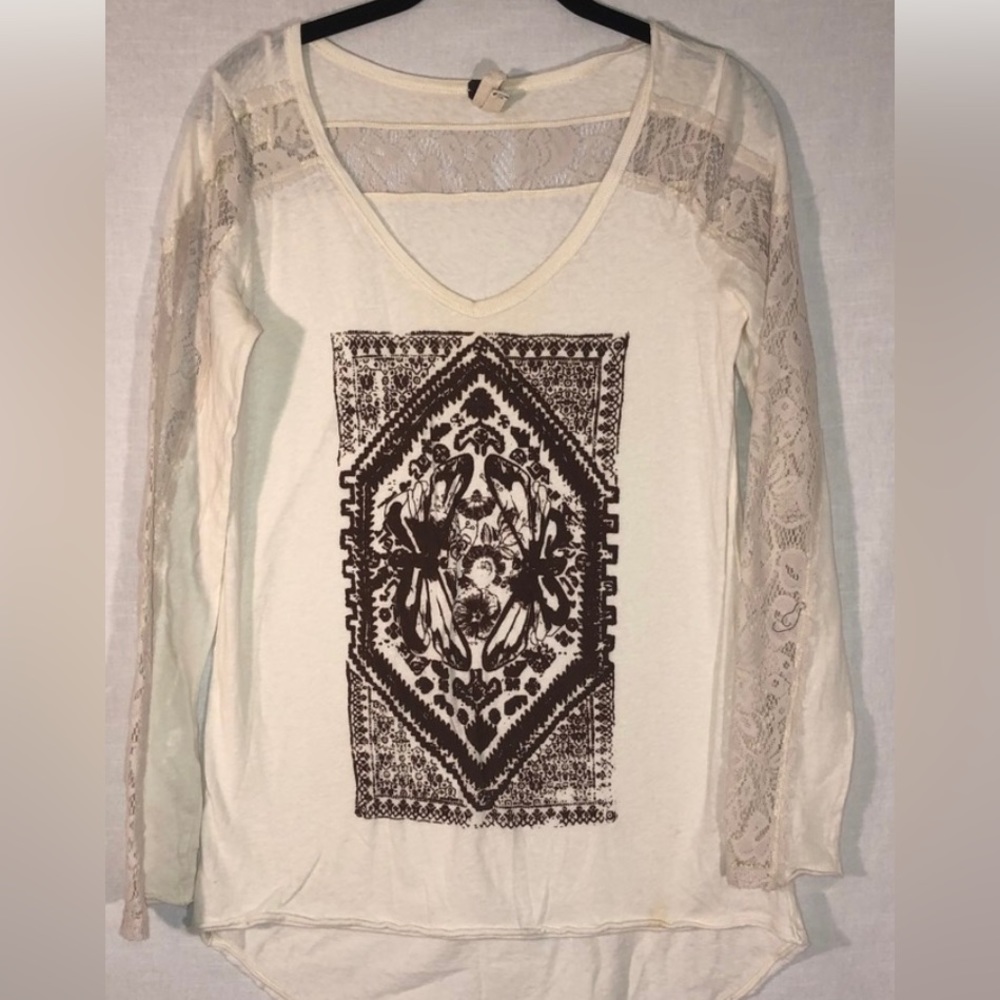 We the free  Gently loved Lace long sleeved top